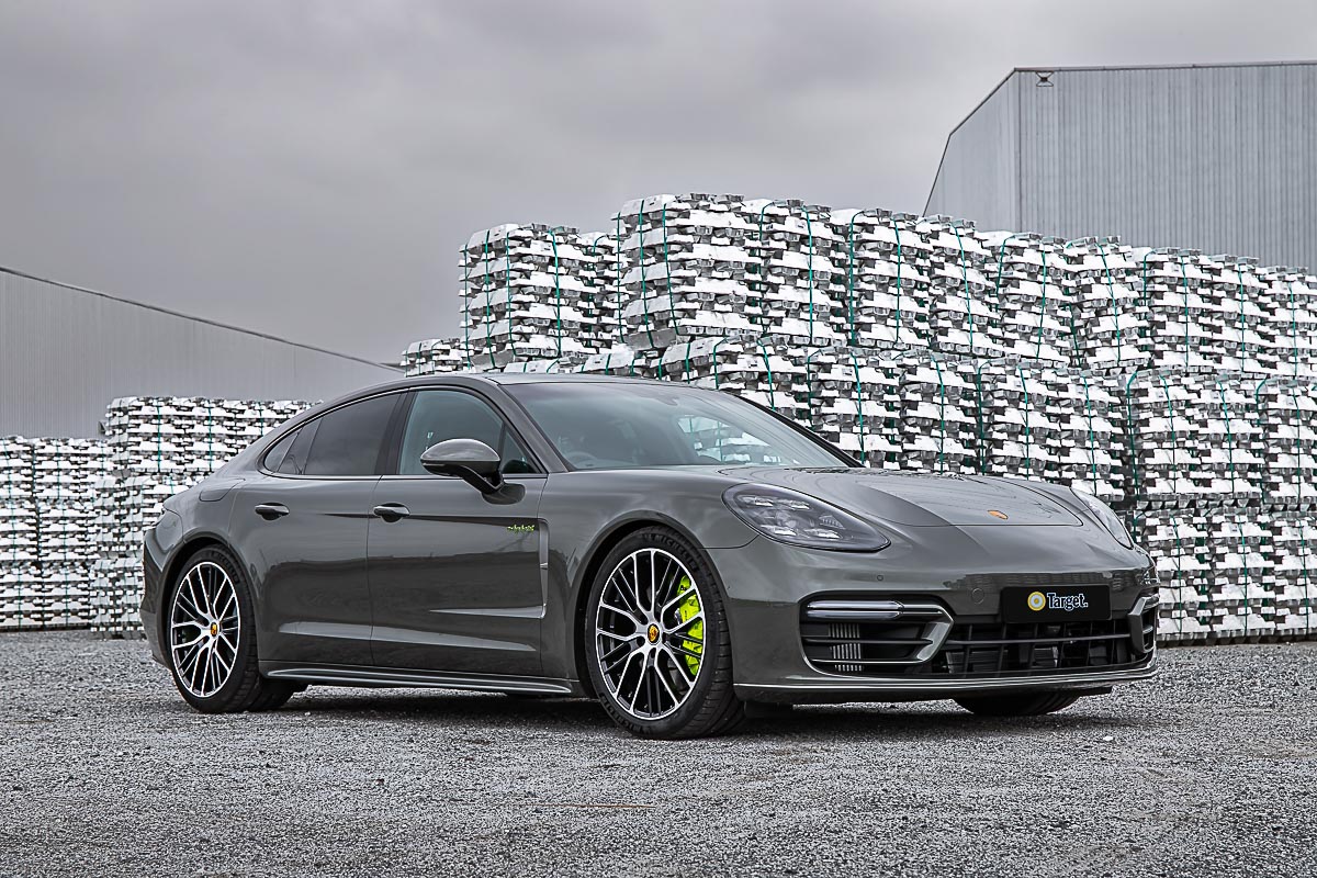 2020 porsche on sale panamera hybrid